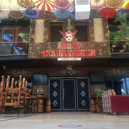 Barby Butik 3* קמר